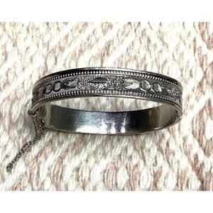 Vintage Whiting & Davis Hinged Etched Floral Bangle Silver Tone Bracelet Jewelry